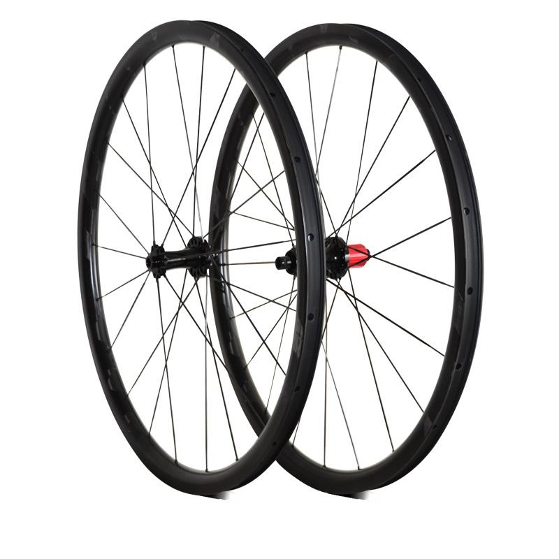 28mm wide 30mm deep carbon spoke wheels